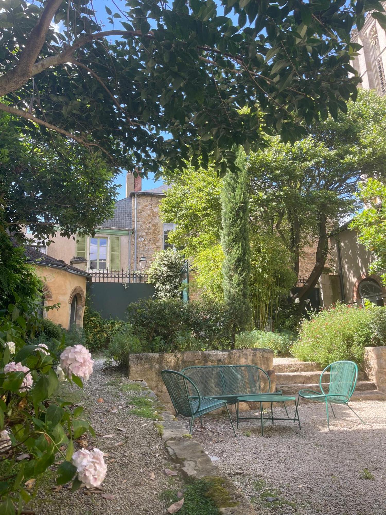 Chambres D'Hote - Maison Des Ecrivains - 50 M De La Cathedrale Et Place Des Jacobins เลอม็องส์ ภายนอก รูปภาพ